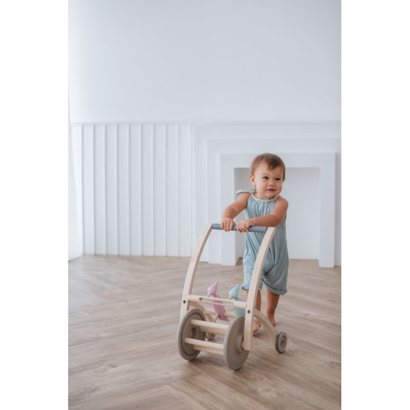 Plan toys best sale woodpecker walker